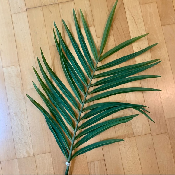 SOLD Large/ Tall Faux Palm Leaf - Picture 8 of 10